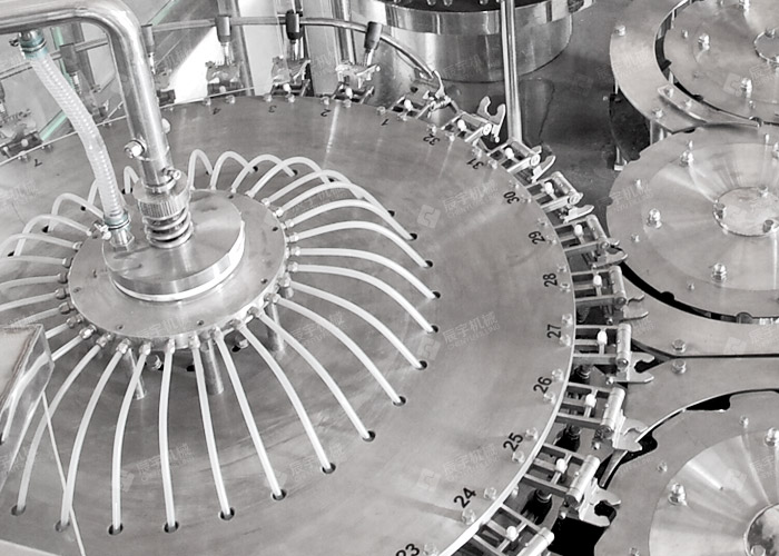 異形蓋果汁灌裝機(jī) 異形蓋果汁灌裝機(jī)